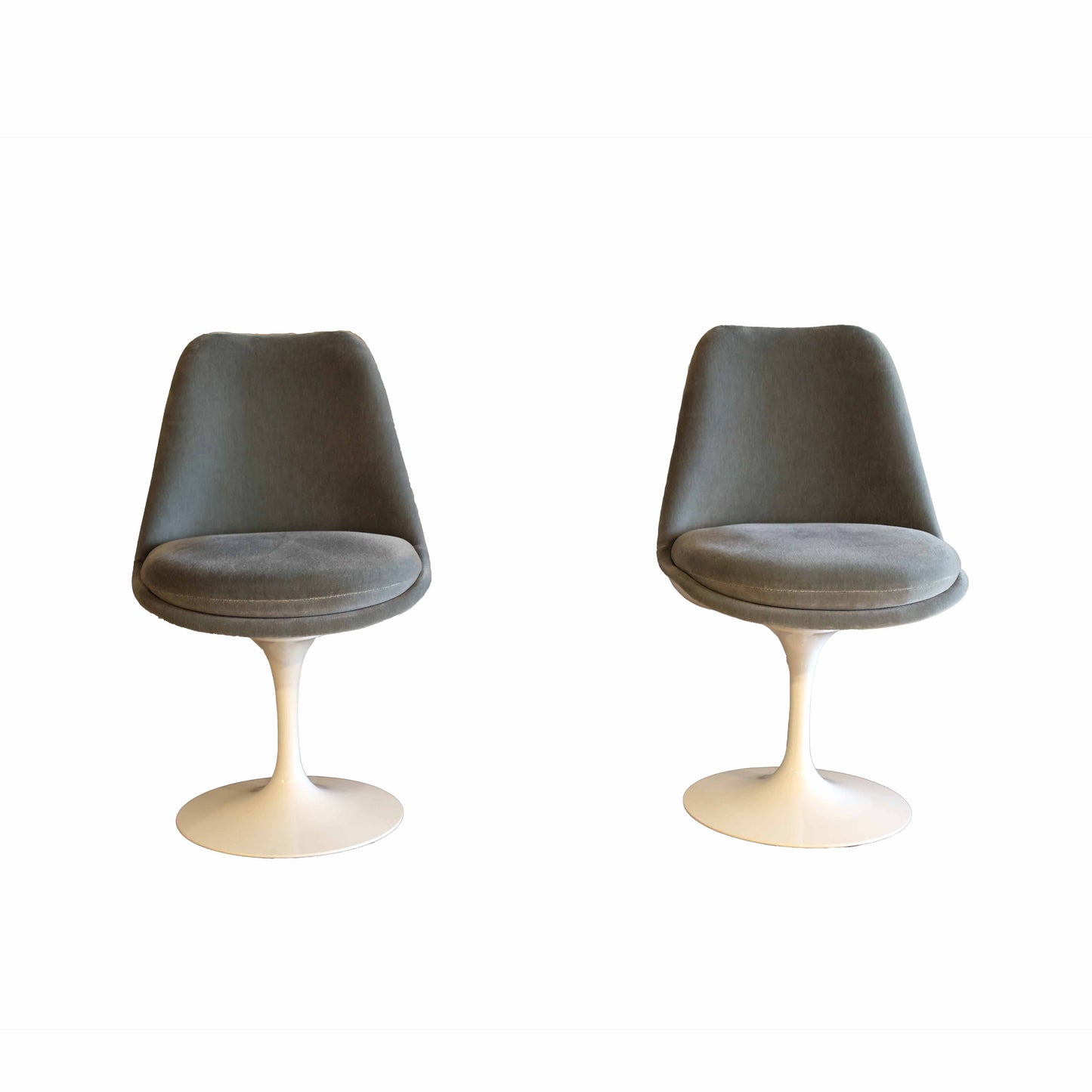 Knoll Saarinen Tulip Chairs