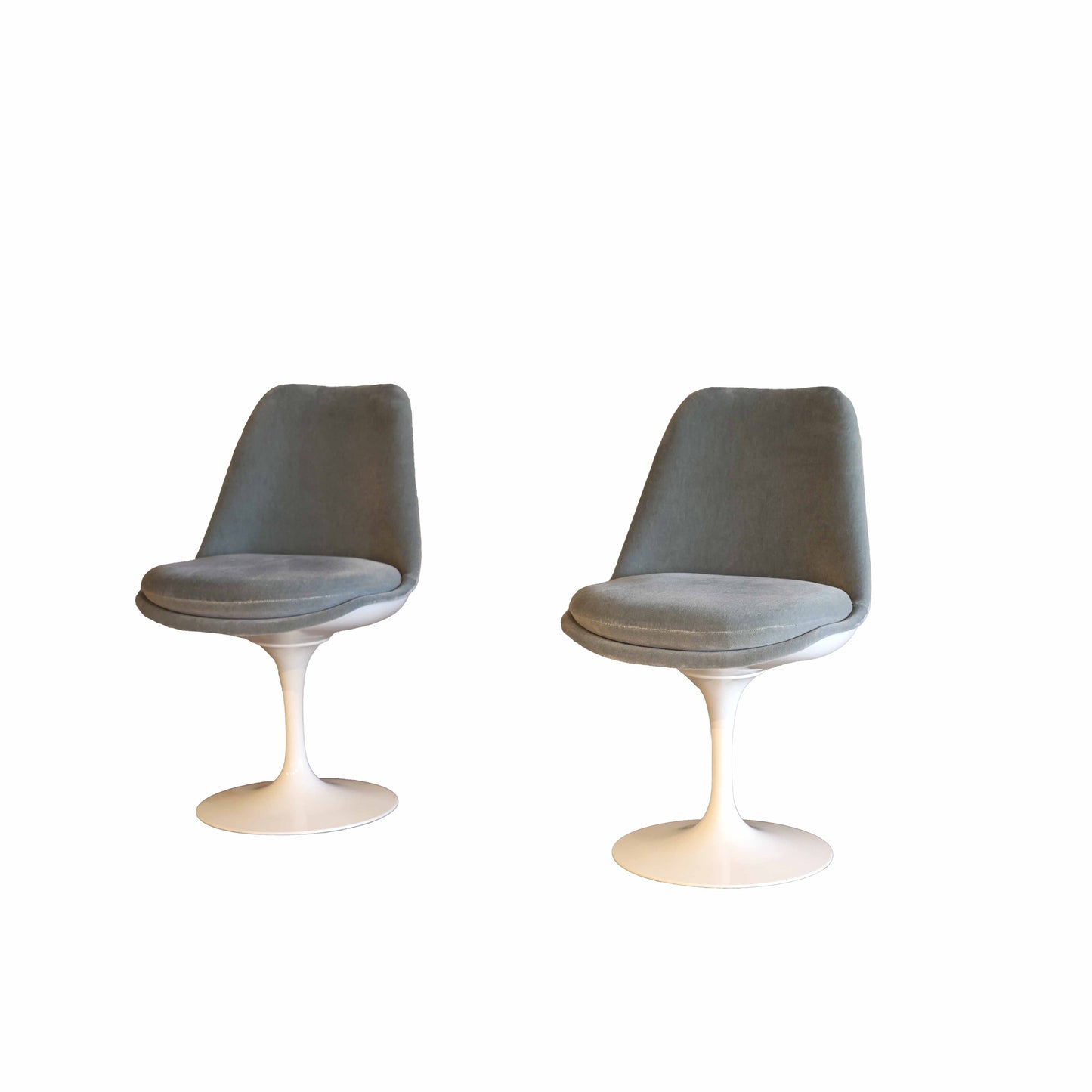 Knoll Saarinen Tulip Chairs