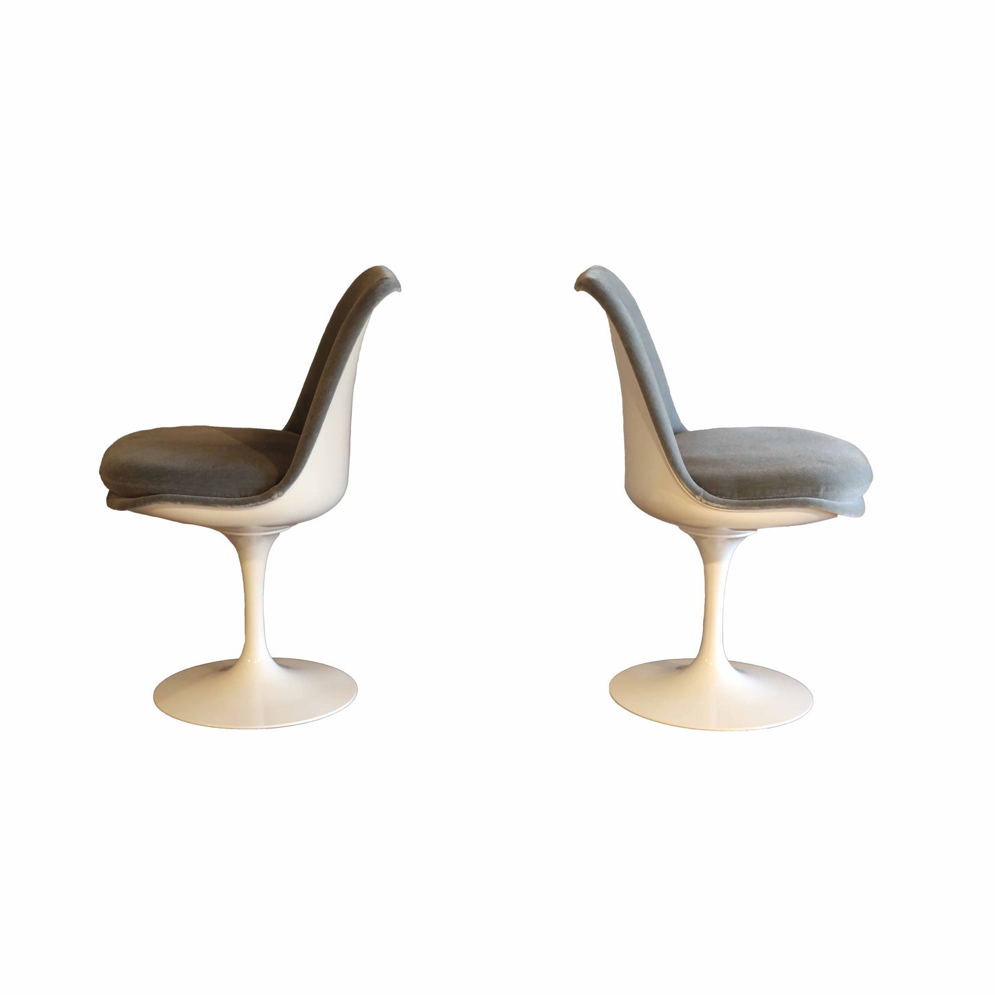 Knoll Saarinen Tulip Chairs